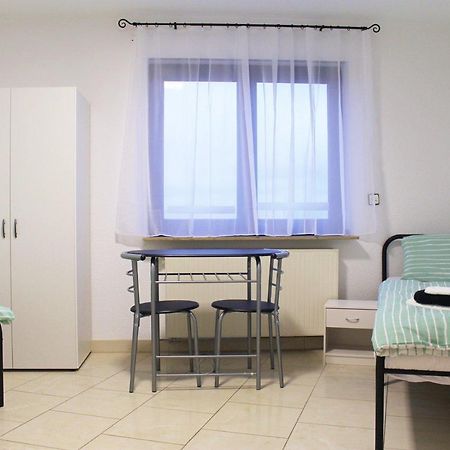 Spacious Apartment In Industrial Area لودفيغسبرغ المظهر الخارجي الصورة