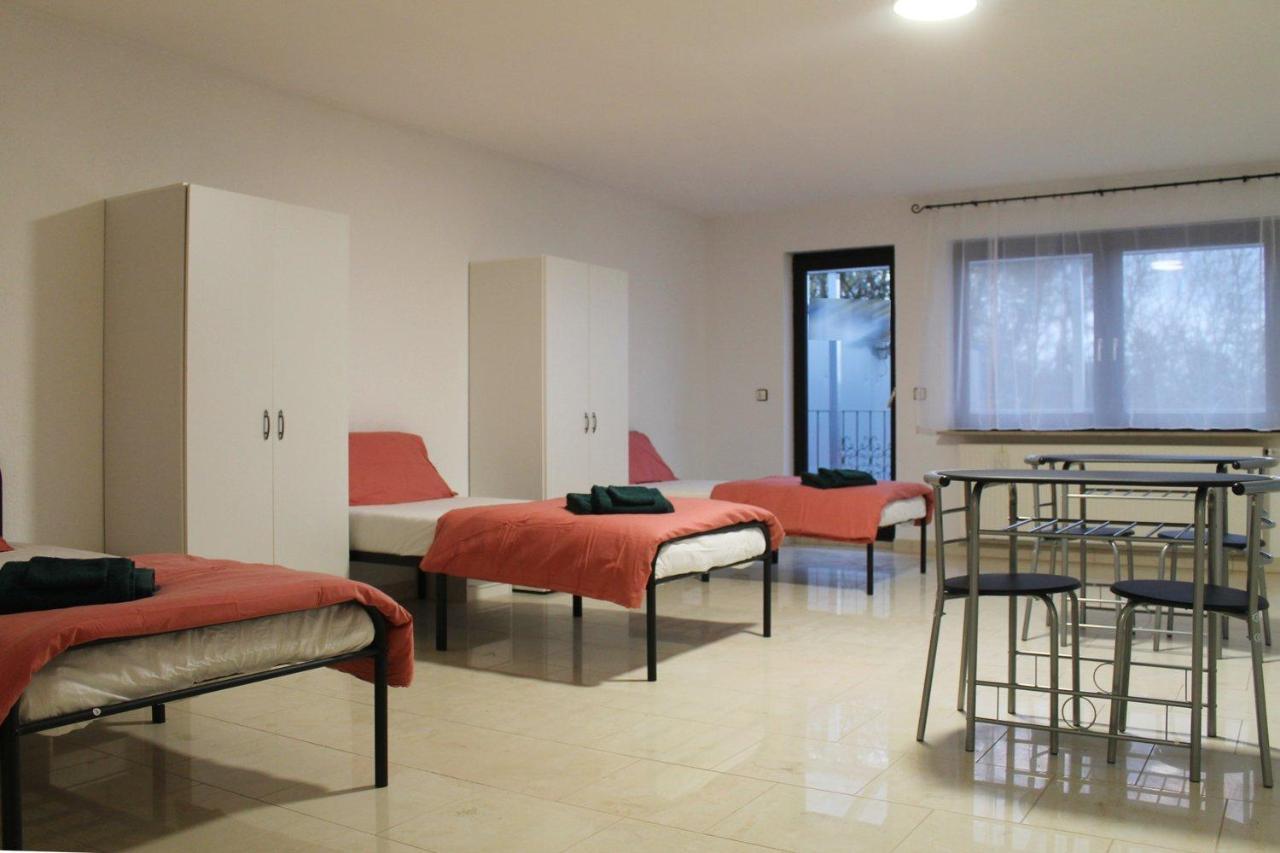 Spacious Apartment In Industrial Area لودفيغسبرغ المظهر الخارجي الصورة
