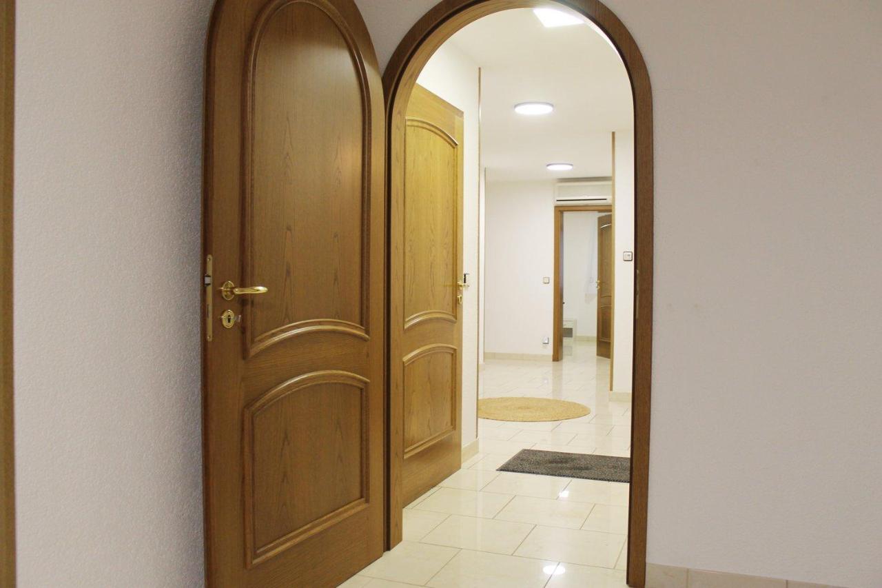 Spacious Apartment In Industrial Area لودفيغسبرغ المظهر الخارجي الصورة